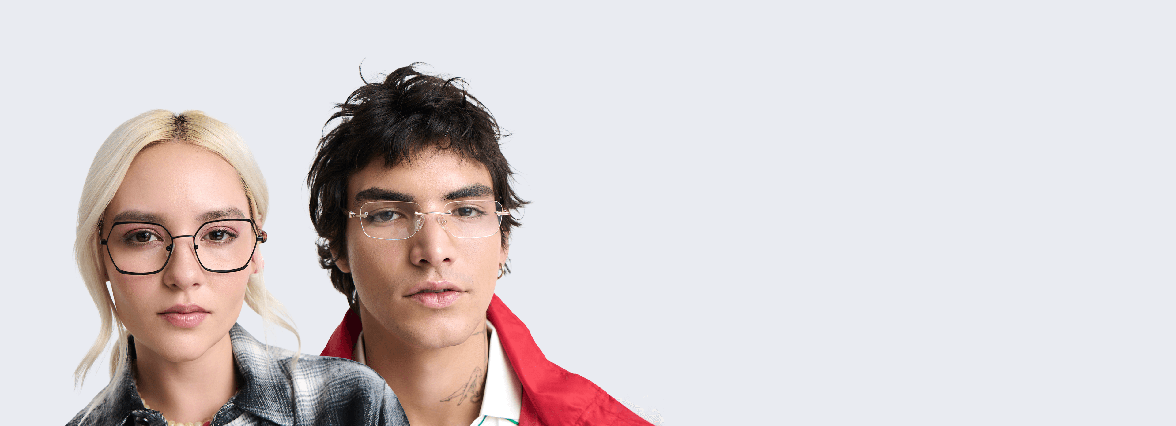 <span style="color:#0D3FE9; display: block; padding: 0px 30px;">Lentes luz azul</span>